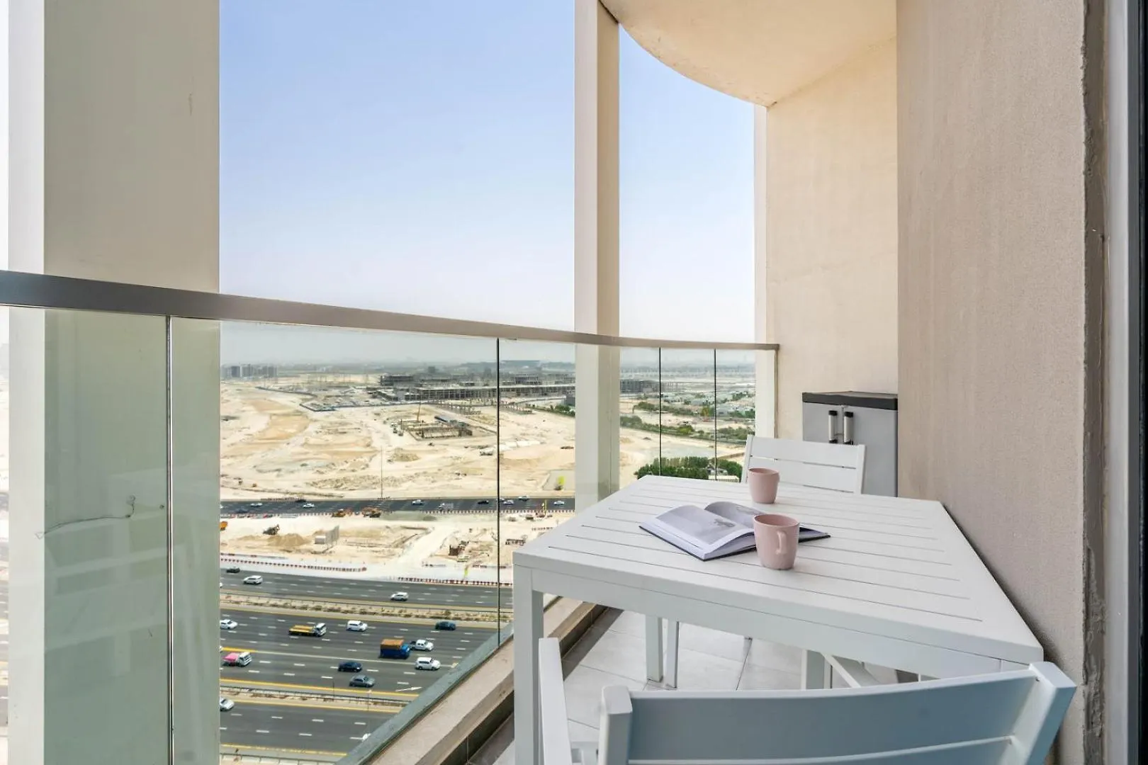 Guestready - Spectacular Retreat At Bayz Tower Apartment Dubai United Arab Emirates